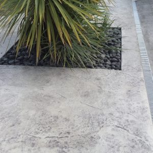 Roche gris clair – Motif béton imprimé